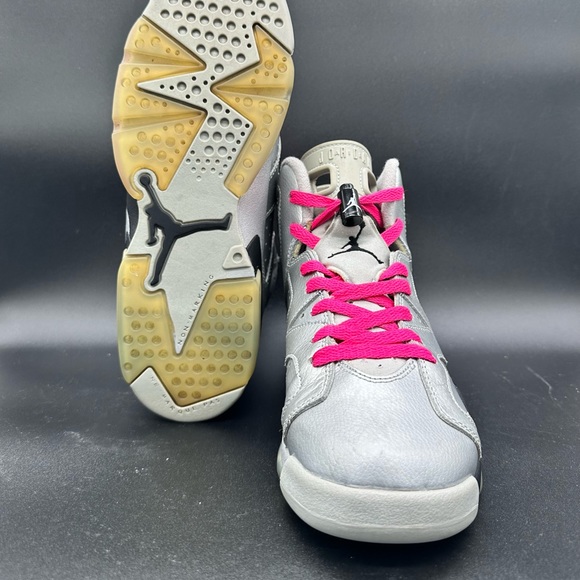 Jordan 6 Retro “Valentine’s Day” women’s size 8/6.5Y - Picture 7 of 7
